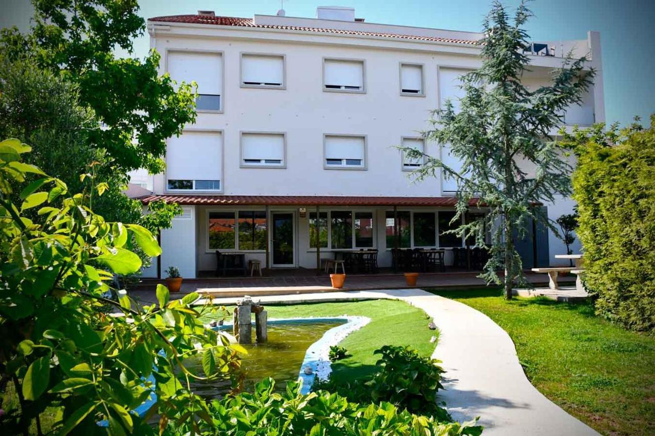 Pincheiro Apartamentos Turísticos Pobra Do Caraminal Bagian luar foto